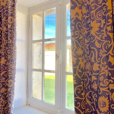 بيت للعطل The Painted House * Authentic