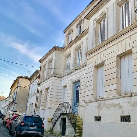 The Painted House * Authentic * Châteauneuf-sur-Charente